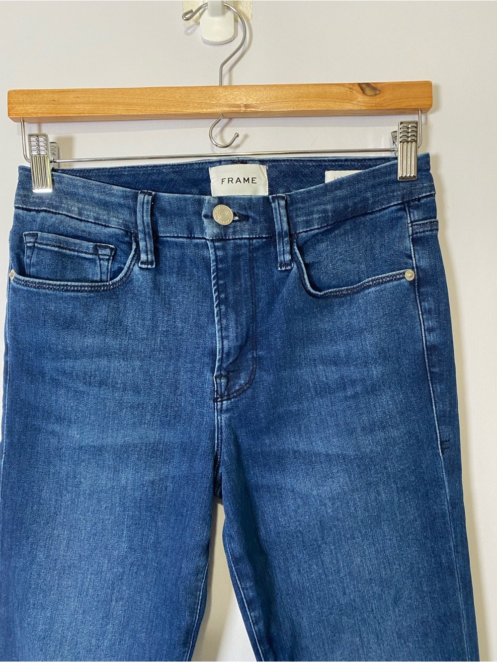 FRAME Le Crop Mini Bootcut Jean in Bornstein 28   Cotton Stretch Casual - Picture 3 of 11